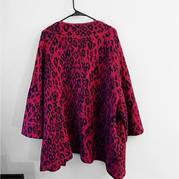 Ruby Rd. Red and Black Animal Print Cape Style Cardigan Plus-Size Fall Chic Work - Picture 6 of 6